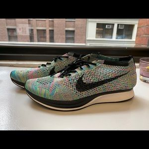 Nike Flyknit Racer Multi-Color 2.0 size 6
